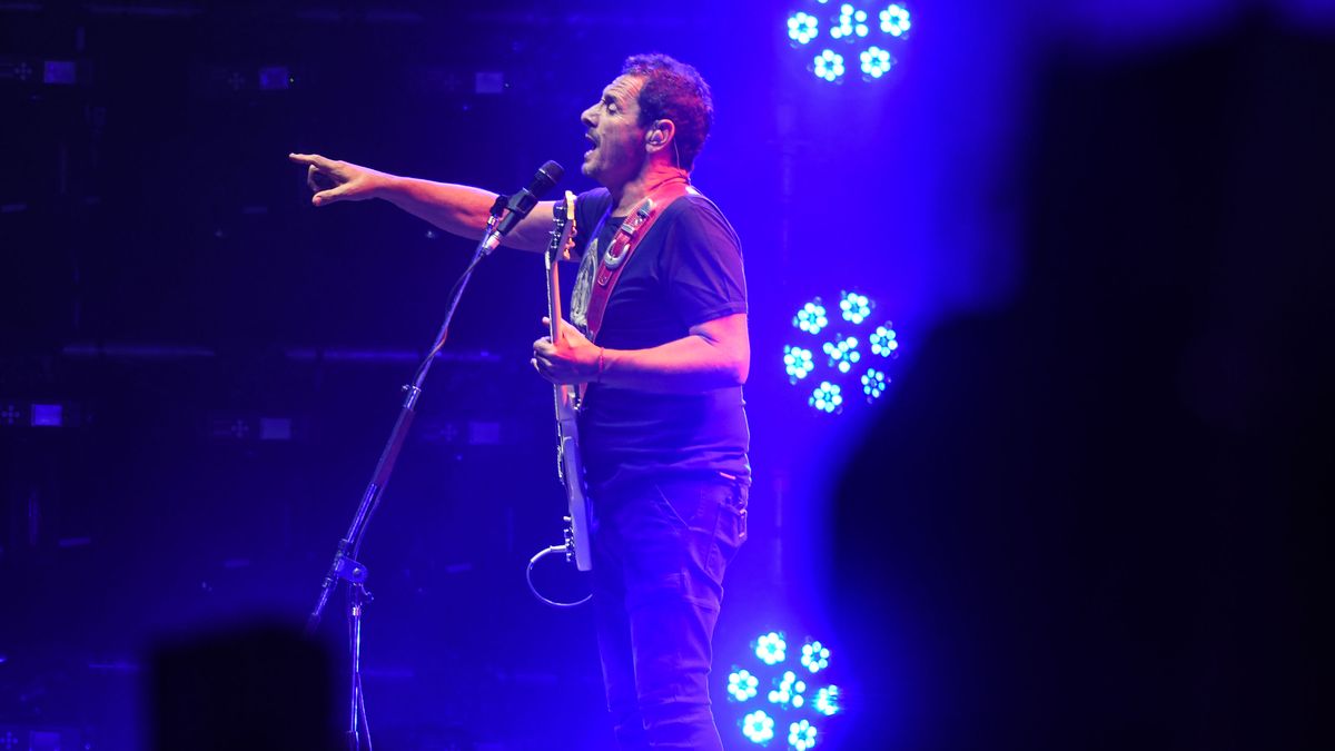 Video Ricardo Mollo dio su apoyo a Aerolíneas Argentinas mientras el