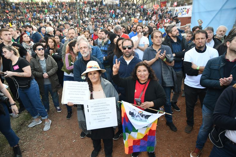 Masivo Acto Del Frente De Todos En Parque Lezama En Apoyo A Cristina