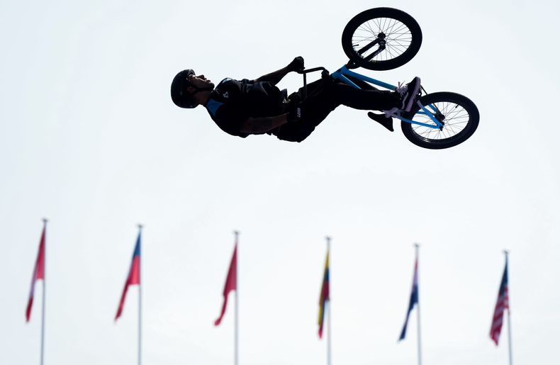 Quién es José Maligno Torres el atleta de BMX que le dio la medalla de