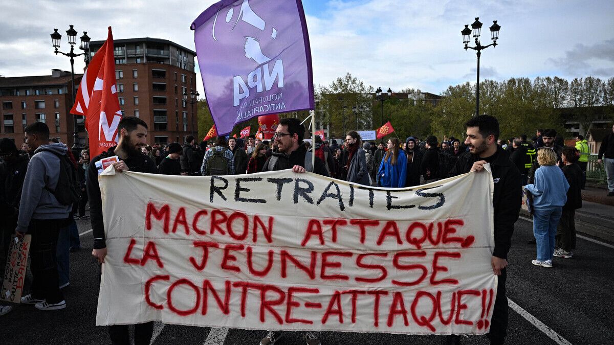 Francia a la espera del fallo del viernes una multitud se manifestó