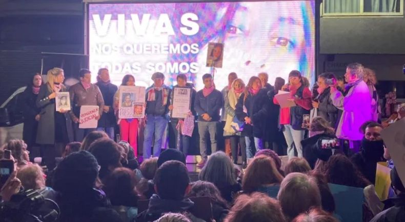 La Madre Y Familiares De Cecilia Strzyzowski Encabezaron Una Marcha En