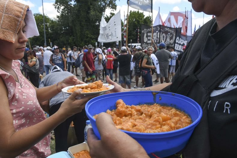 Organizaciones sociales se manifiestaron en contra de la Ley Ómnibus y