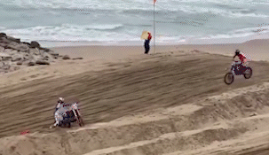 Mar del Plata: tres pilotos heridos tras un violento choque en cadena durante una carrera de motos