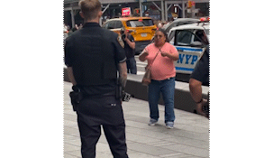 Ataque en Times Square: una mujer acuchilló a dos personas y fue abatida por la Policía