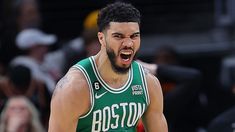 Hoy es la gran figura de los Celtics que pelean el título. Hoy es la gran figura de los Celtics que pelean el título.