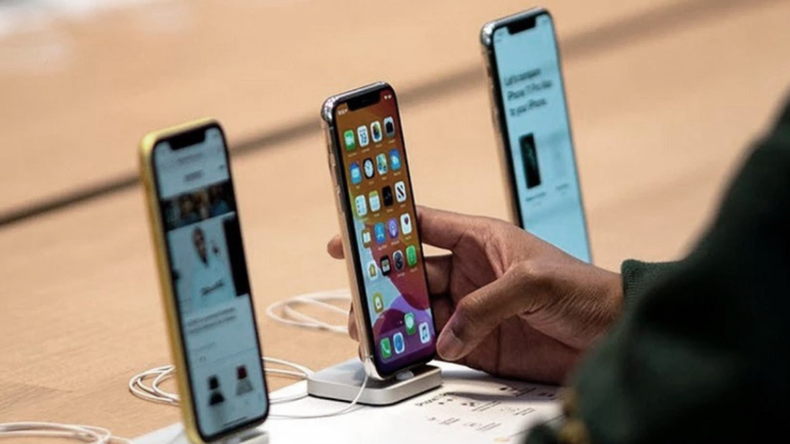 La venta de celulares es el rubro que mayor ca&iacute;da tuvo.