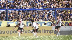 Lanzini volvió a marcarle a Boca en la Bombonera. Lanzini volvió a marcarle a Boca en la Bombonera.