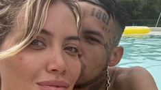 La pareja tiene previsto viajar a Turquía donde la conductora recibirá un premio. La pareja tiene previsto viajar a Turquía donde la conductora recibirá un premio.