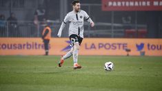 Messi asistió a Mbappé para el gol del triunfo. Messi asistió a Mbappé para el gol del triunfo.