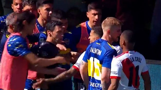 Las peleas de los Superclásicos, una constante entre Boca y River.
