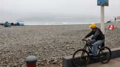 Chile bajó el nivel de alerta en la isla de Pascua. Chile bajó el nivel de alerta en la isla de Pascua.