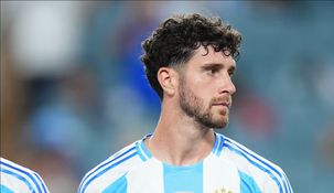 El defensor recibió el llamado de Scaloni tras la lesión de Balerdi.