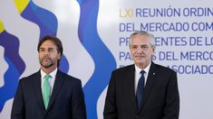 Luis Lacalle Pou y Alberto Fernández.