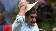 Ante el asedio militar de Estados Unidos, el presidente de Venezuela Nicolás Maduro le pidió apoyo militar a su par colombiano, Gustavo Petro. Ante el asedio militar de Estados Unidos, el presidente de Venezuela Nicolás Maduro le pidió apoyo militar a su par colombiano, Gustavo Petro.