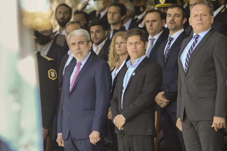 Cruce entre Aníbal Fernández y Axel Kicillof.