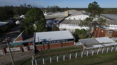 Sadesa fue fundada en 1941 por el alemán Walter Leach, abuelo de Marcos Galperín. Sadesa fue fundada en 1941 por el alemán Walter Leach, abuelo de Marcos Galperín.