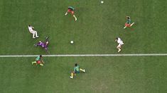 Camerún y Serbia igualaron en un partidazo en el Estadio Al Janoub. Camerún y Serbia igualaron en un partidazo en el Estadio Al Janoub.