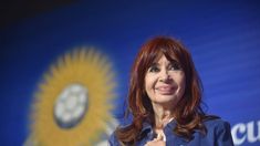 Cristina Kirchner permanecerá internada. Cristina Kirchner permanecerá internada.