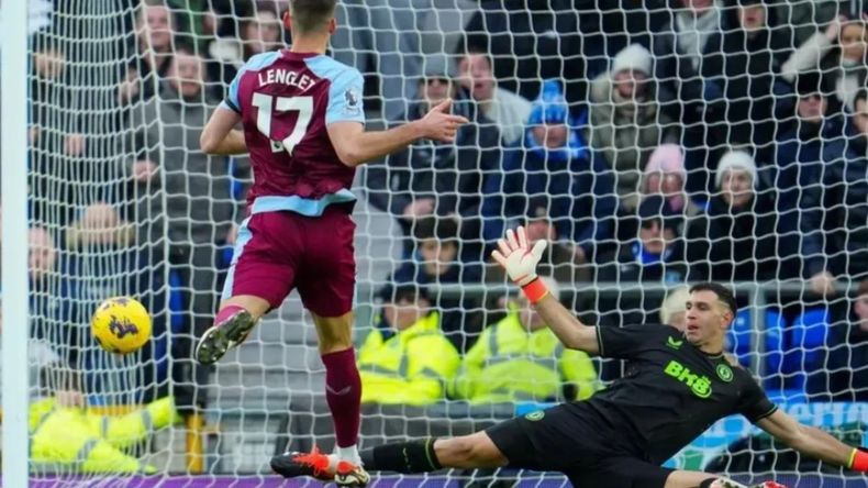 Aston Villa jugará desde las 16 ante Friburgo en el Tüpras Stadium