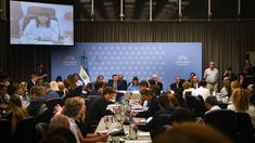 Este miércoles es el segundo día del debate en plenario de comisiones de la Ley Ómnibus, tras una primera jornada de discusiones calientes.