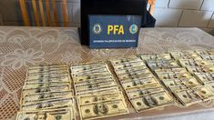 Detuvieron a una banda que operaba con dólares truchos: operaban en Buenos Aires y el Conurbano. Detuvieron a una banda que operaba con dólares truchos: operaban en Buenos Aires y el Conurbano.