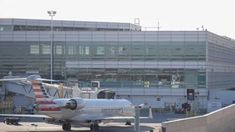 El choque se produjo en el Aeropuerto Nacional Ronald Reagan. El choque se produjo en el Aeropuerto Nacional Ronald Reagan.