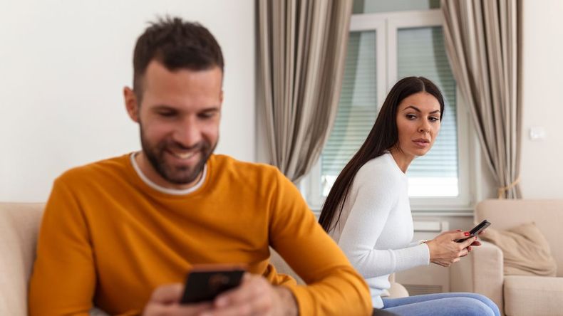 Quiénes son las personas que prefieren tener vínculos más cortos y eligen no tener relaciones a largo plazo.