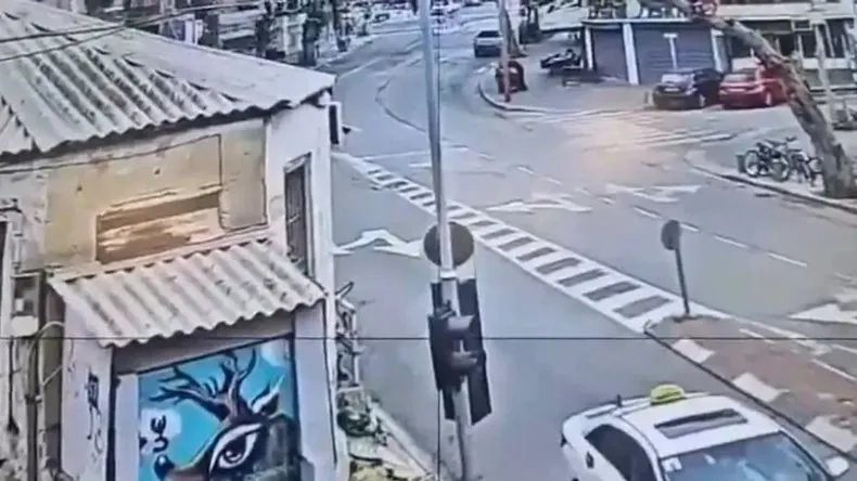 Irán lanzó un misil con municiones de racimo sobre el centro de Israel y dejó heridos cerca de Tel Aviv