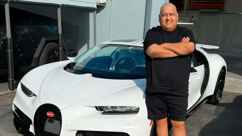 El empresario tenía 52 años y millones en autos de colección.