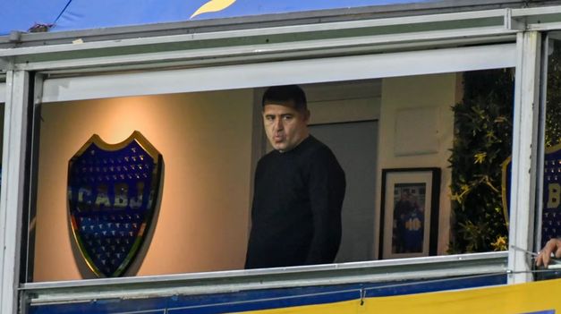 Juan Román Riquelme estaría interesado en Leandro Lozano.