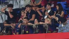 Nicki Nicole vio el partido junto a la familia del jugador del Barcelona, Lamine Yamal Nicki Nicole vio el partido junto a la familia del jugador del Barcelona, Lamine Yamal