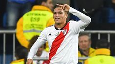 Juanfer Quintero se ofreció a pagar una costosa operación de un hincha de River Juanfer Quintero se ofreció a pagar una costosa operación de un hincha de River