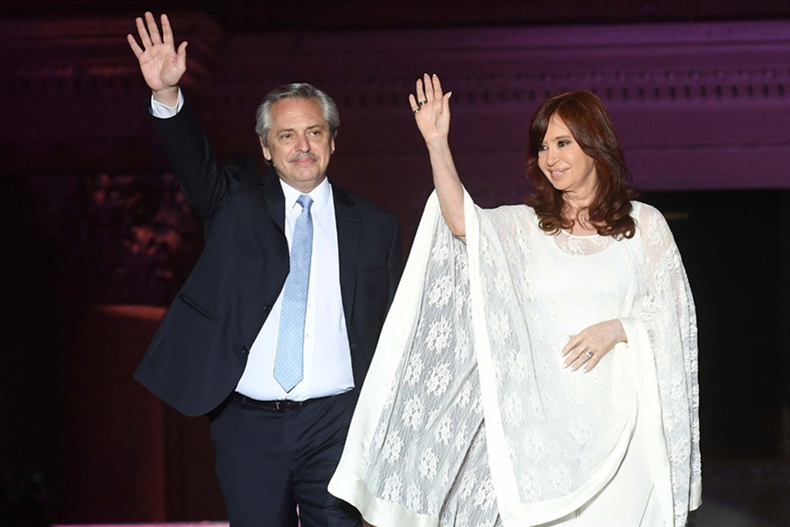 Alberto Fernández y Cristina enfrentan buscan subsanar el debate interno de cara a las elecciones.