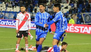 River enfrenta a Godoy Cruz en Mendoza.