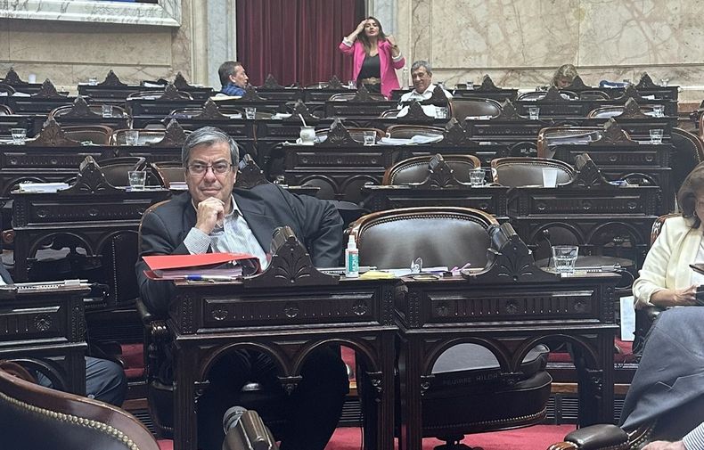 Germán Martínez. Germán Martínez.