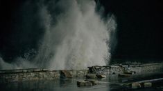 Sudestada imparable en Mar del Plata: olas de más de dos metros provocaron destrozos y cortes de tránsito. Sudestada imparable en Mar del Plata: olas de más de dos metros provocaron destrozos y cortes de tránsito.