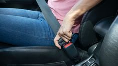 Una de las infracciones más habituales es manejar sin cinturón de seguridad. Una de las infracciones más habituales es manejar sin cinturón de seguridad.