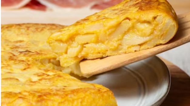 El excelente bodegón de Buenos Aires que hace la tortilla de papa babé como pocos.