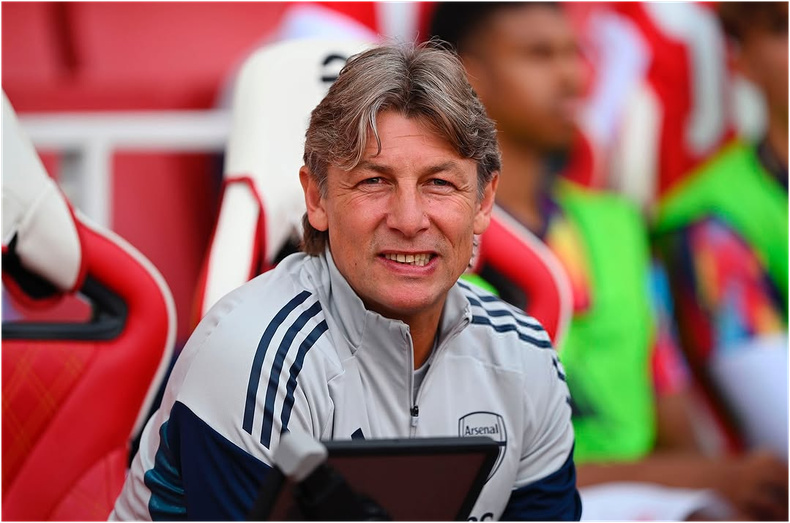 Gabriel Heinze y un trabajo clave para la consagración del Arsenal.