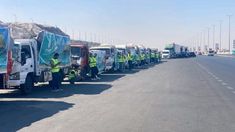 El convoy de camiones con ayuda humanitaria. El convoy de camiones con ayuda humanitaria.