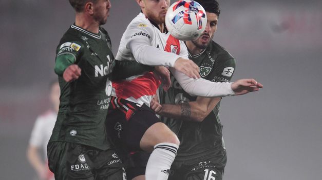 River va en busca de la punta ante Sarmiento en Junín