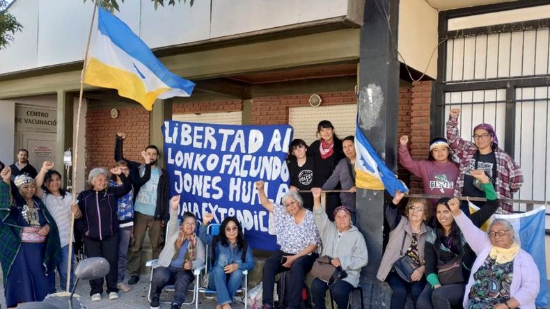 La comunidad mapuche se manifestó en contra de la extradición de Jones Huala a Chile