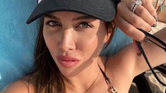 Wanda Nara se encuentra en Turquía y desde sus playas mostró uno de los modelos que marcaron tendencia en la temporada. Wanda Nara se encuentra en Turquía y desde sus playas mostró uno de los modelos que marcaron tendencia en la temporada.