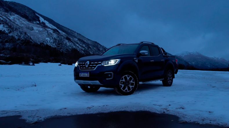 Las inclemencias del tiempo pusieron a prueba a la Renault Alaskan durante toda la traves&iacute;a. 