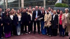 Karina Milei, Adorni y los candidatos a legisladores porteños de LLA. Karina Milei, Adorni y los candidatos a legisladores porteños de LLA.