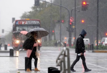Incrementan las temperaturas, pero persisten las lluvias: cómo estará el clima en Buenos Aires Incrementan las temperaturas, pero persisten las lluvias: cómo estará el clima en Buenos Aires