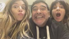 Familia de locos: el desopilante video de Diego, Dalma y Gianinna Maradona Familia de locos: el desopilante video de Diego, Dalma y Gianinna Maradona