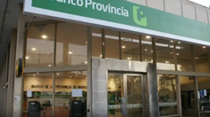 Un informa del Banco Provincia mostró una abrupta caída del 35% del consumo en la provincia de Buenos Aires y la Capital Federal durante abril. Un informa del Banco Provincia mostró una abrupta caída del 35% del consumo en la provincia de Buenos Aires y la Capital Federal durante abril.