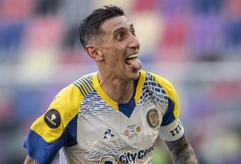 Di María consiguió su segundo trofeo desde su regreso a Rosario Central, junto a la Tabla Anual de 2025.