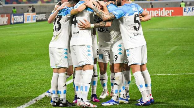 Racing ganó bien en Santiago del Estero.